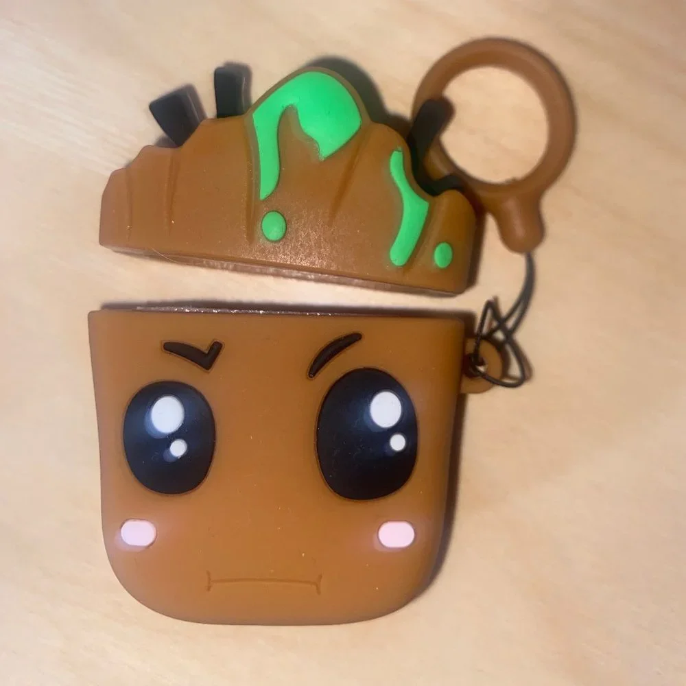 super cute Groot airpod case